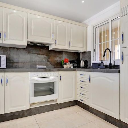 הוילה ארונה Luxury House Granada Park מראה חיצוני תמונה