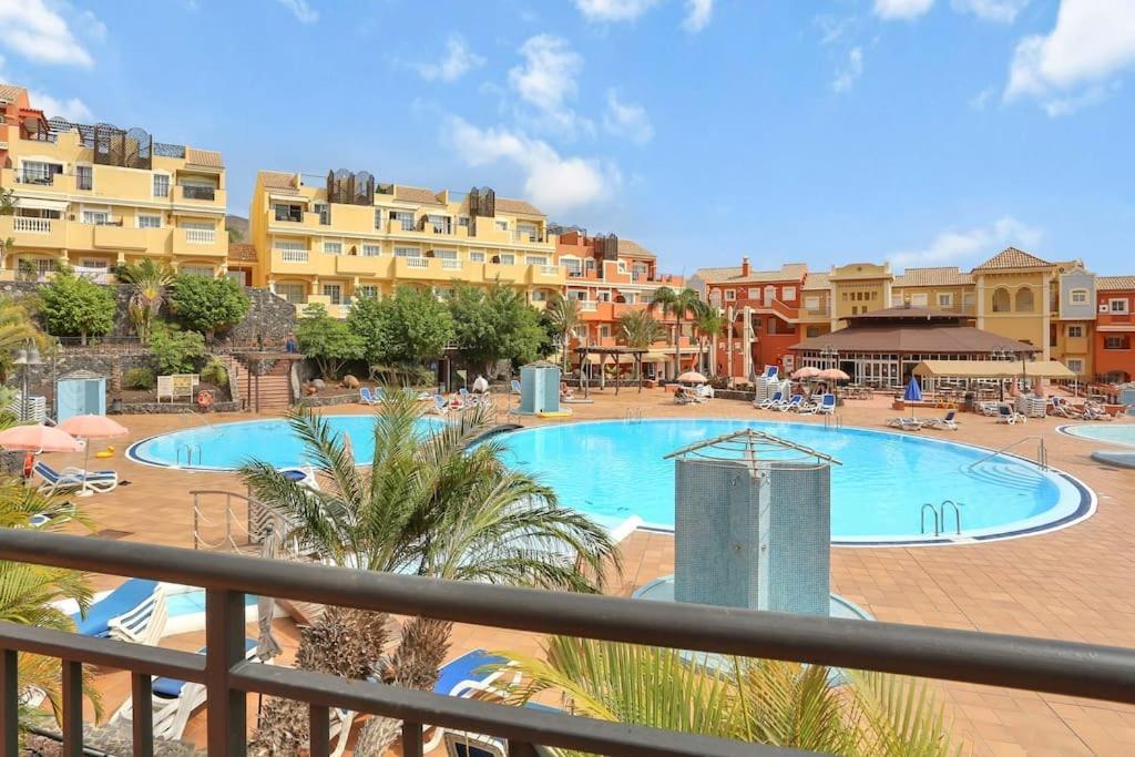 הוילה ארונה Luxury House Granada Park מראה חיצוני תמונה